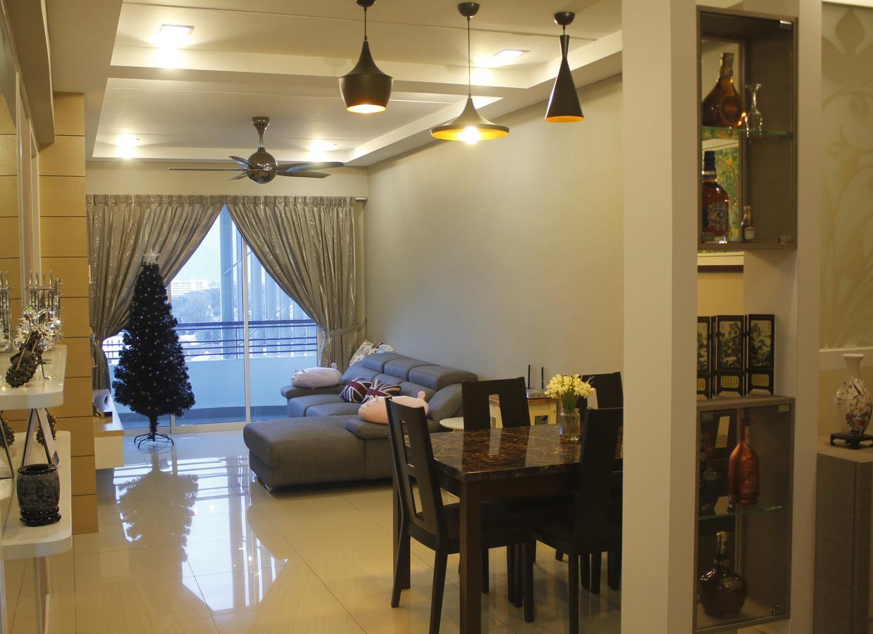 Ferienwohnung H2H - Reunion House @ Majestic Ipoh 家好月圆 Exterior foto